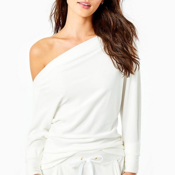 Lilly Pulitzer Pants - 2 peice Lilly pulitzer gorgeous white velour off shoulder top and pants .